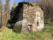 Rustici e casali in vendita di 100 m² in Via Al Confine