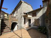 Rustici e casali in vendita di 100 m² in Via Canossa, 6