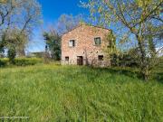 Rustici e casali in vendita di 105 m² in Strada della...
