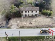 Rustici e casali in vendita di 110 m² in Via Spangaro