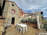 Rustici e casali in vendita di 120 m² in Via Peccole