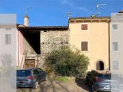 Rustici e casali in vendita di 120 m² in Via Sambuco