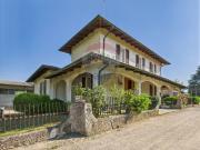 Rustici e casali in vendita di 1300 m² in Località...