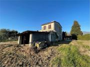 Rustici e casali in vendita di 130 m² in Via Fonda