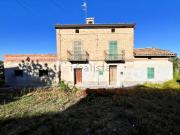 Rustici e casali in vendita di 130 m² in Via Nazionale, 19