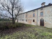 Rustici e casali in vendita di 1358 m²