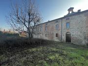 Rustici e casali in vendita di 1358 m²