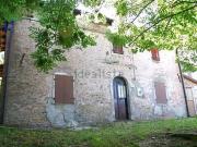 Rustici e casali in vendita di 140 m² in Via Cimone, 3661