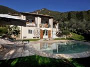 Rustici e casali in vendita di 140 m² in Via Montebello