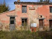 Rustici e casali in vendita di 147 m²