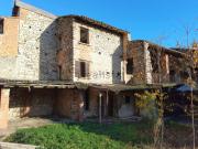 Rustici e casali in vendita di 1480 m²