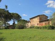 Rustici e casali in vendita di 1500 m²