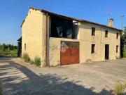 Rustici e casali in vendita di 150 m² in Via Bosco