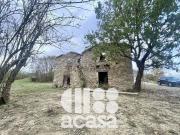 Rustici e casali in vendita di 150 m²