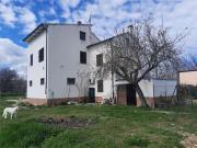 Rustici e casali in vendita di 150 m²