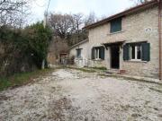 Rustici e casali in vendita di 150 m²