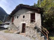 Rustici e casali in vendita di 150 m² in Frazione Pied...