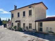 Rustici e casali in vendita di 150 m² in Via Bosa, 38