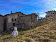 Rustici e casali in vendita di 150 m² in Via Foppa