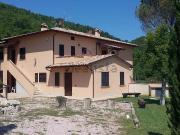 Rustici e casali in vendita di 150 m² in Via Rotonda