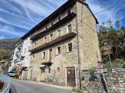 Rustici e casali in vendita di 178 m² in Via Consiglio