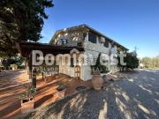 Rustici e casali in vendita di 234 m² in Strada Pedemontana