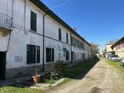 Rustici e casali in vendita di 1600 m² in Via Guascona