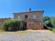 Rustici e casali in vendita di 160 m² in Via Prato