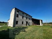 Rustici e casali in vendita di 160 m² in Via Lovolo