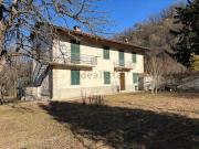 Rustici e casali in vendita di 164 m² in Frazione...