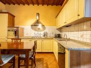 Rustici e casali in vendita di 165 m² in Via per Camaiore