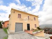 Rustici e casali in vendita di 175 m² in Borgo Nuovo, 1