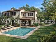 Rustici e casali in vendita di 180 m²