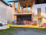 Rustici e casali in vendita di 180 m² in Via L. Paviolo