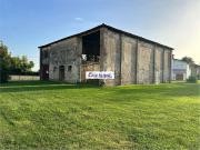 Rustici e casali in vendita di 1840 m²