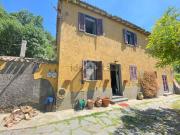 Rustici e casali in vendita di 186 m² in Via Coste