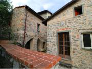 Rustici e casali in vendita di 190 m² in Via Giulio Bastelli