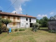 Rustici e casali in vendita di 193 m² in Via Torino, 22