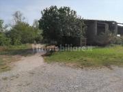 Rustici e casali in vendita di 2000 m² in Via livellazzo, 2