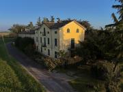 Rustici e casali in vendita di 200 m² in Strada Gentila, 2