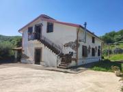 Rustici e casali in vendita di 200 m² in Strada...