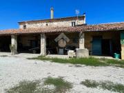 Rustici e casali in vendita di 200 m² in Via delle Valli, 16