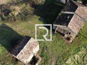 Rustici e casali in vendita di 200 m² in Via San Pietro, 94