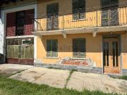 Rustici e casali in vendita di 210 m² in Frazione Simonetti