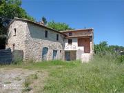 Rustici e casali in vendita di 210 m² in Strada del Gioco