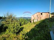 Rustici e casali in vendita di 210 m² in Via Altare, 9