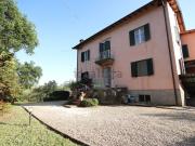 Rustici e casali in vendita di 210 m² in Via della...