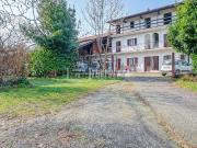 Rustici e casali in vendita di 210 m² in Via Ronco