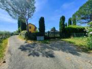 Rustici e casali in vendita di 220 m² in Via Alenda