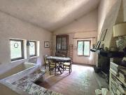 Rustici e casali in vendita di 220 m² in Via Macerata